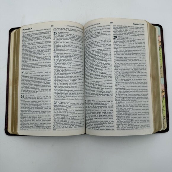 Holy Bible Concordance KJV Red Letter Edition 1973 Red Cover Word Aflame Press - Picture 9 of 12